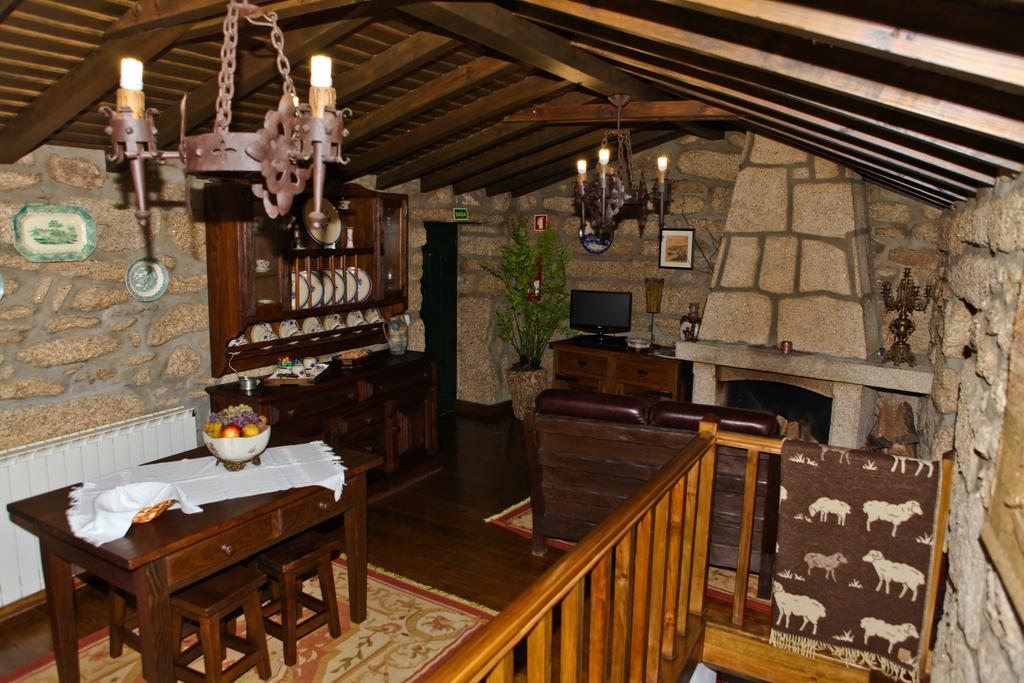 索茹 Casas Do Cavaleiro Eira旅馆 外观 照片
